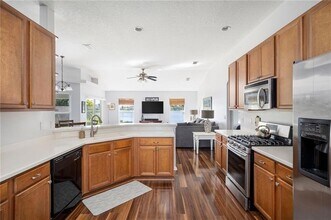 935 Southlakes Way SW in Vero Beach, FL - Building Photo - Building Photo