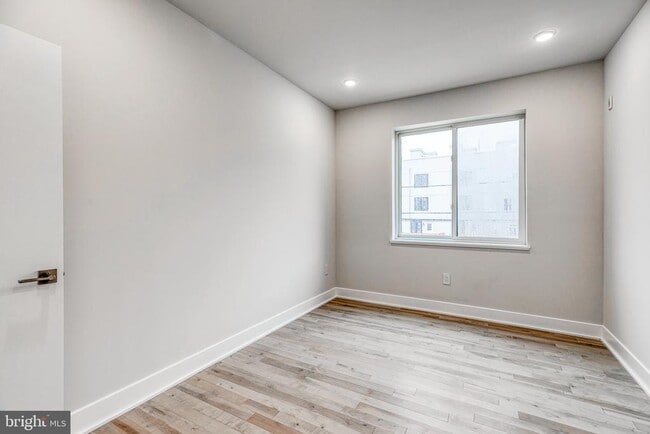 property at 1518 N 8th St