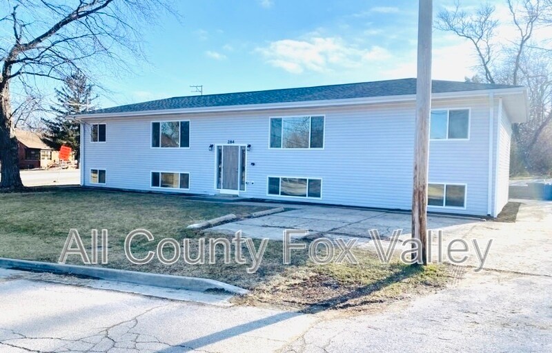 284 W Windsor Terrace in Antioch, IL - Building Photo