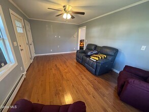 26 Wiggand Dr in Glenmont, NY - Building Photo - Building Photo