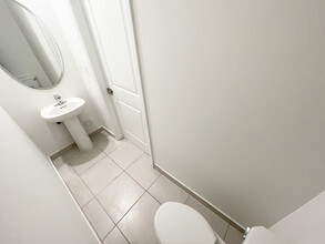 21452 NE 3rd Path in Miami, FL - Building Photo - Building Photo