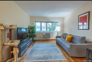 18-16 Bell Blvd in Queens, NY - Building Photo - Building Photo