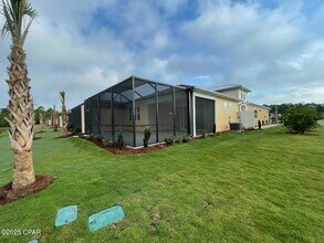 9225 Cool Breeze Dr in Inlet Beach, FL - Foto de edificio - Building Photo