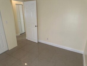 7807 Kimberly Blvd in North Lauderdale, FL - Building Photo - Building Photo