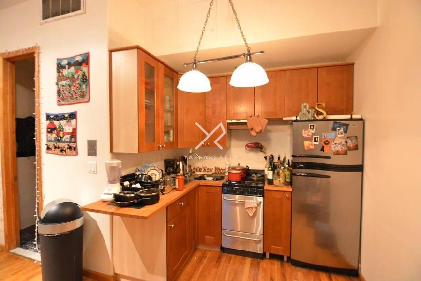 183 Graham Ave in Brooklyn, NY - Building Photo