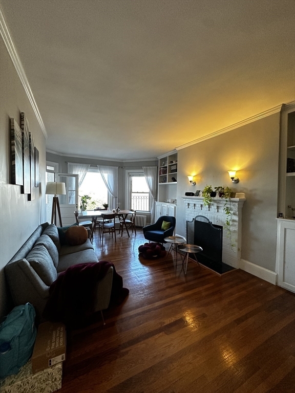 456 Beacon St, Unit 10 in Boston, MA - Building Photo - Building Photo