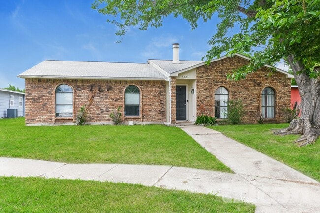 property at 5001 Oregon Ct