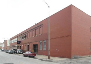 Lofts on the Row in Chicago, IL - Building Photo - Other