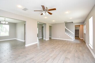 2110 Hilton Head Dr in Missouri City, TX - Building Photo - Building Photo