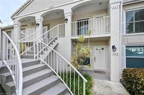 864 Gulf Pavillion Dr-Unit -203 in Naples, FL - Building Photo