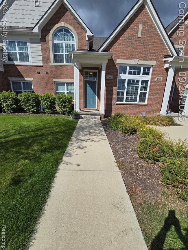 property at 1164 Starwood Ln