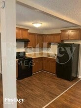 817 Beechwood Ave SW in Atlanta, GA - Building Photo - Building Photo