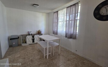 8401 N Atlantic Ave, Unit 8 in Cape Canaveral, FL - Building Photo - Building Photo