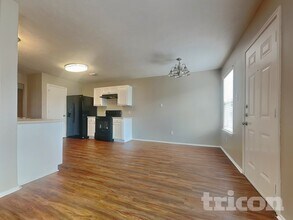 16783 Fallen Timbers Dr in Conroe, TX - Building Photo - Building Photo