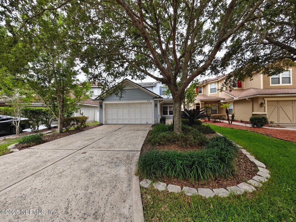 6176 Casterbridge Rd in Jacksonville, FL - Building Photo