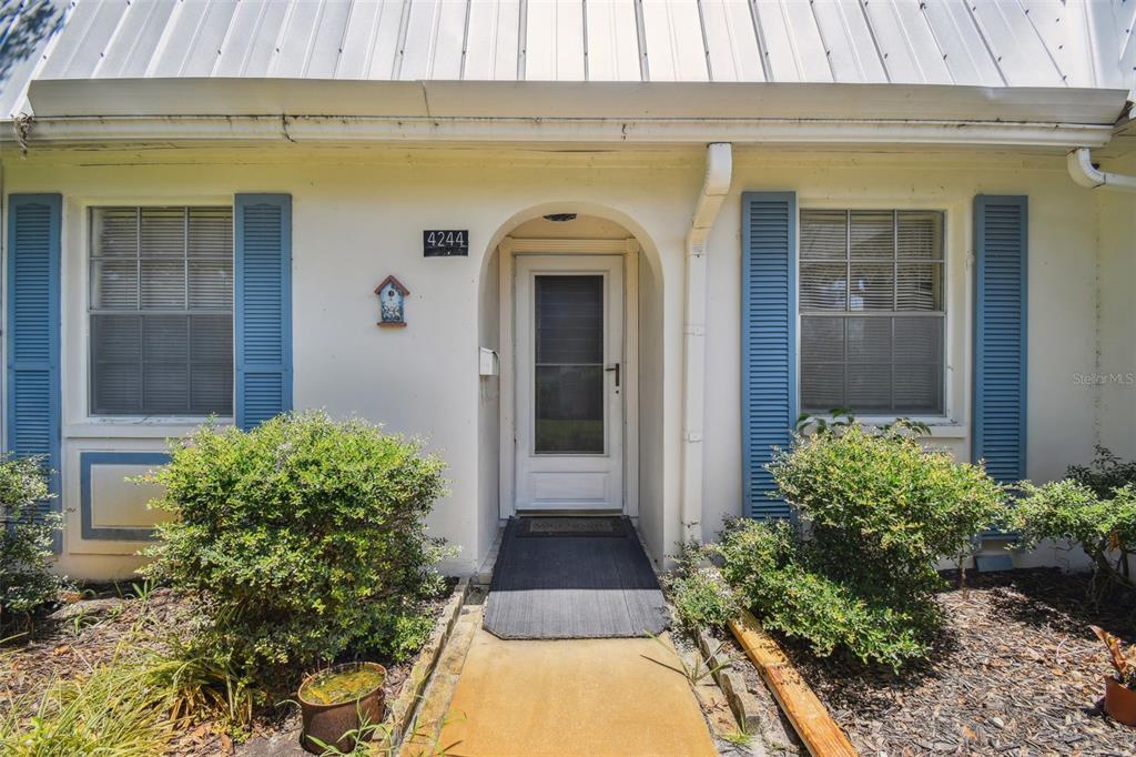 4244 Tamargo Dr in New Port Richey, FL - Foto de edificio