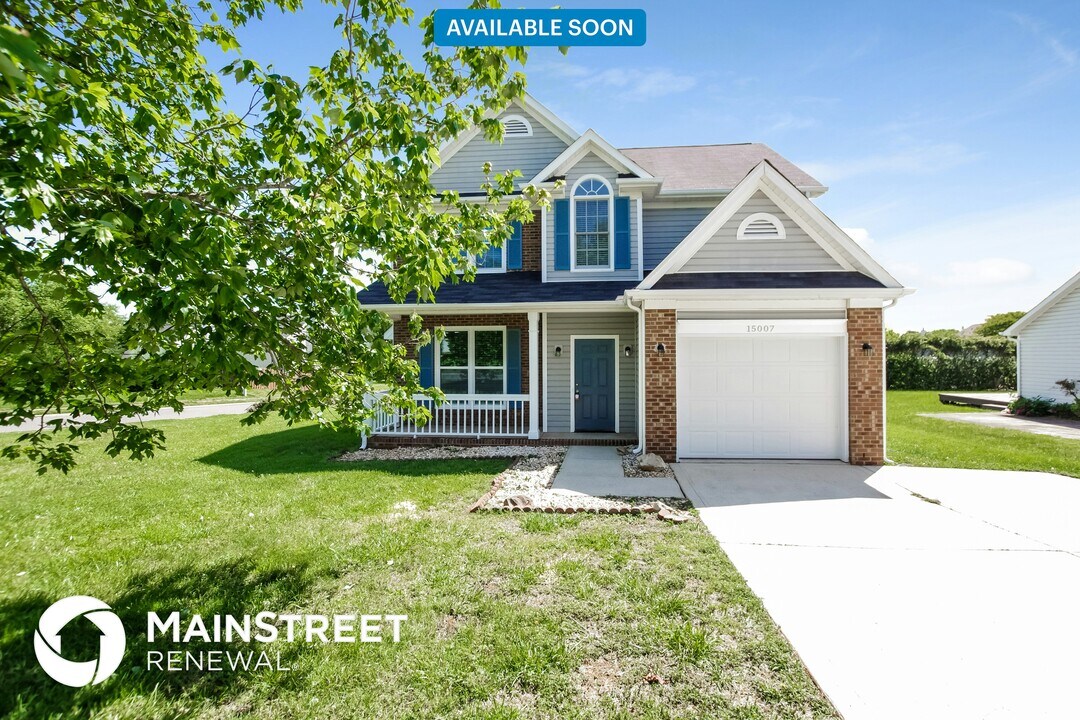 15007 Rolling Sky Dr in Charlotte, NC - Building Photo
