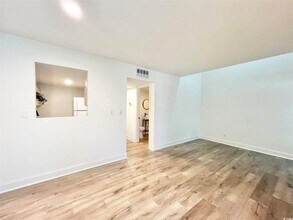 402 75th Ave N in Myrtle Beach, SC - Building Photo - Building Photo