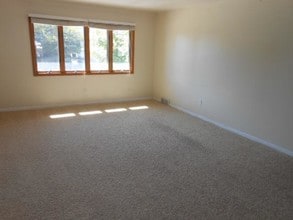 314 Center Ave, Unit 4 in Sheboygan, WI - Building Photo - Building Photo