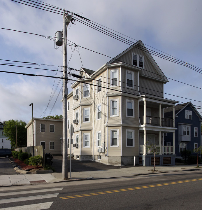 300-304 Public St in Providence, RI - Building Photo