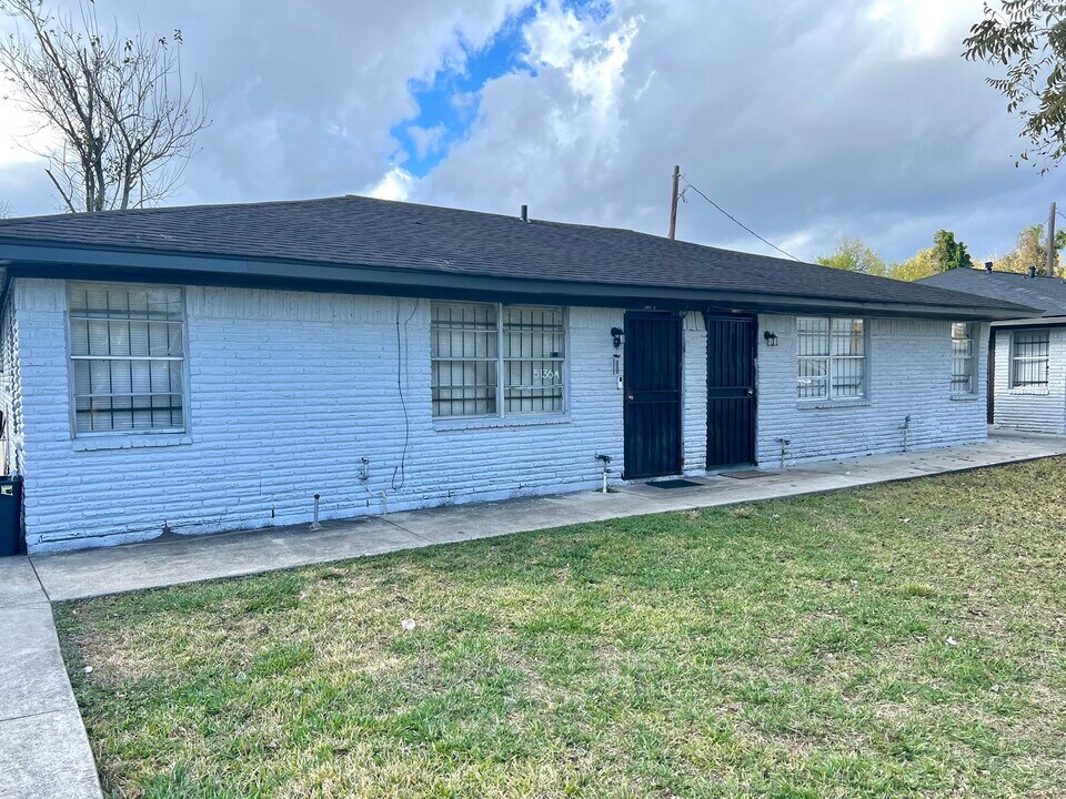5136 Mallow St in Houston, TX - Building Photo