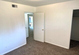 2092 Jefferson Ave in Memphis, TN - Building Photo - Building Photo