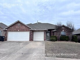 512 Allison Ln in Moore, OK - Building Photo