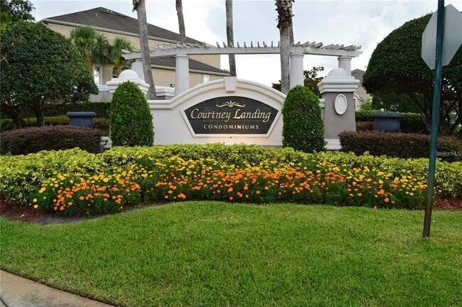 6512 Swissco Dr in Orlando, FL - Building Photo - Building Photo