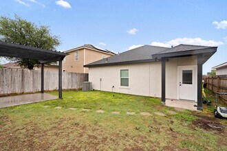 1009 Tesoro Hills in Del Rio, TX - Building Photo - Building Photo