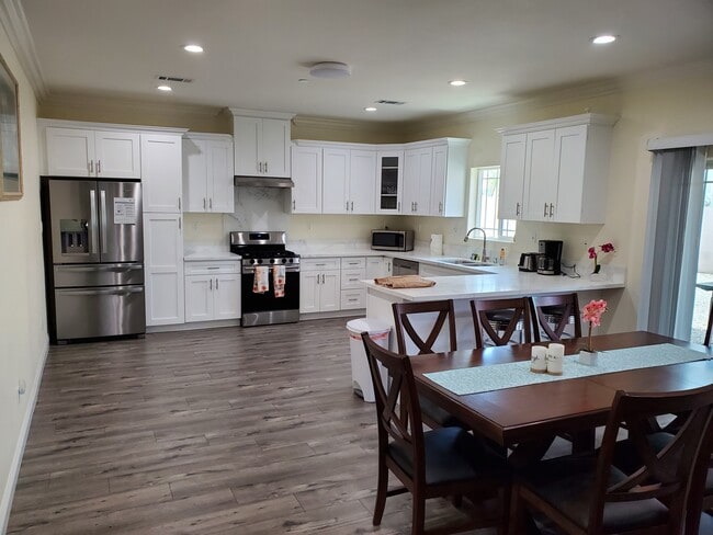 property at 10942 Mac St