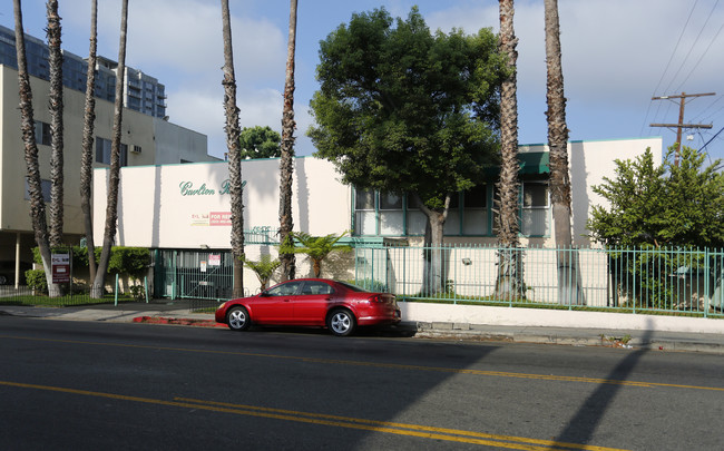 Carlton Park Apartments in Los Angeles, CA - Building Photo - Building Photo