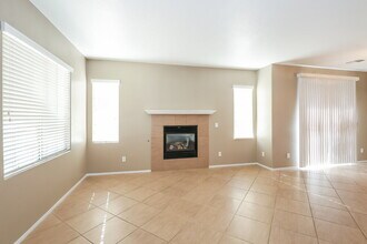 3824 Helens Pouroff Ave in North Las Vegas, NV - Building Photo - Building Photo