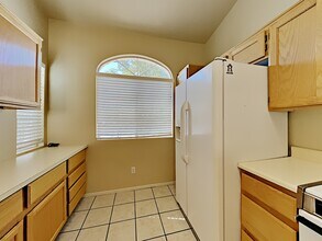 918 Blue Arroyo Dr in Henderson, NV - Building Photo - Building Photo