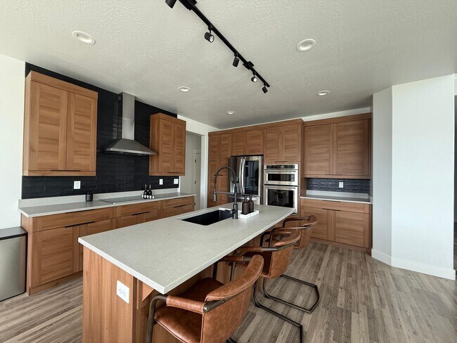 1743 Olympus Dr in Eagle Mountain, UT - Building Photo - Building Photo