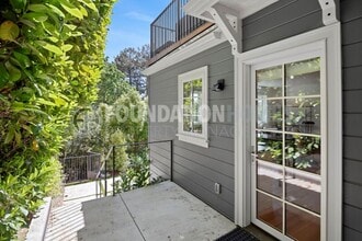 215 Molino Ave in Mill Valley, CA - Building Photo - Building Photo