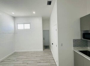 11100 SW 145th Ave in Miami, FL - Building Photo - Building Photo