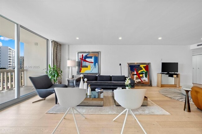 property at 9111 E Bay Harbor Dr