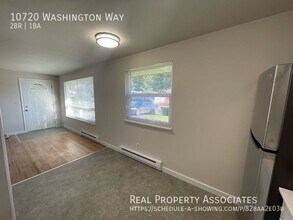 10720 Washington Way in Everett, WA - Building Photo - Building Photo