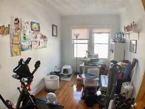 200 Hyde Park Ave, Unit 3 in Boston, MA - Building Photo - Building Photo