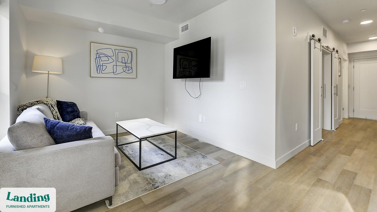 352 E 500 S in Salt Lake City, UT - Building Photo