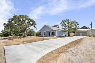 3614 Cactus in Kingsland, TX - Building Photo - Building Photo