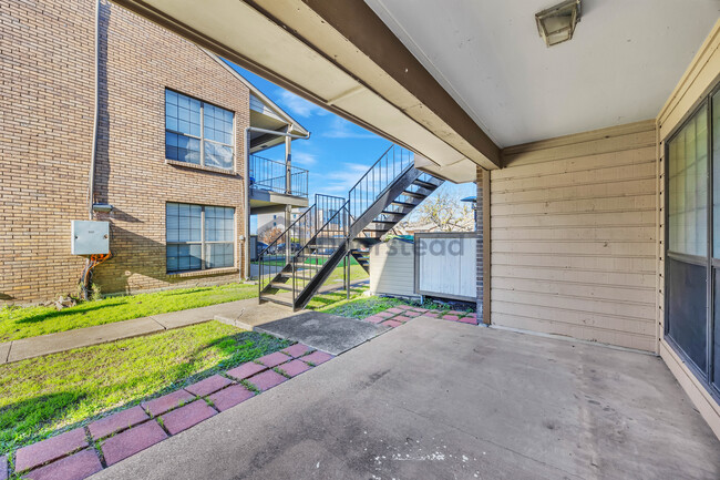 4456 Chaha Rd, Unit Apt 102 in Garland, TX - Building Photo - Building Photo