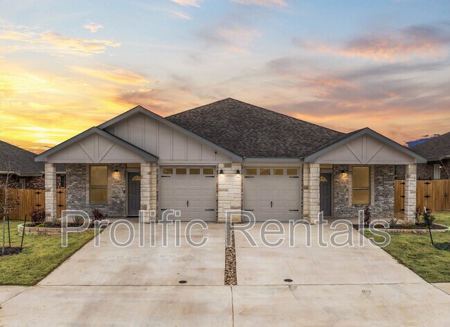 property at 5221 Rose Gdn Lp