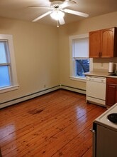 29 Gorham St, Unit 2 in Waltham, MA - Foto de edificio - Building Photo