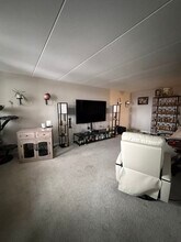 225 S Rohlwing Rd in Palatine, IL - Foto de edificio - Building Photo