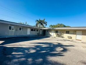 1525 S N ST in Lake Worth, FL - Foto de edificio - Interior Photo