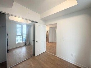 10 Abeja St in Vaughan, ON - Building Photo - Building Photo