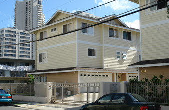 2113 B Lime St in Honolulu, HI - Building Photo - Building Photo