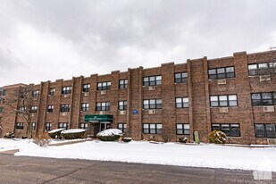 696 Elm Pl in Highland Park, IL - Building Photo