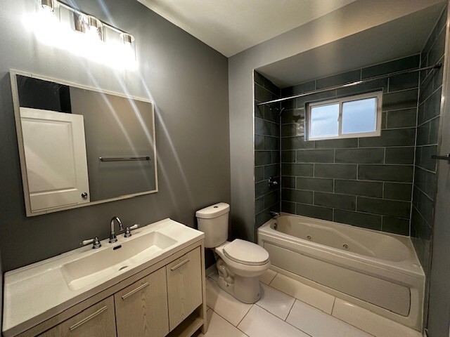 147 N Menard Ave, Unit #1 in Chicago, IL - Building Photo - Building Photo